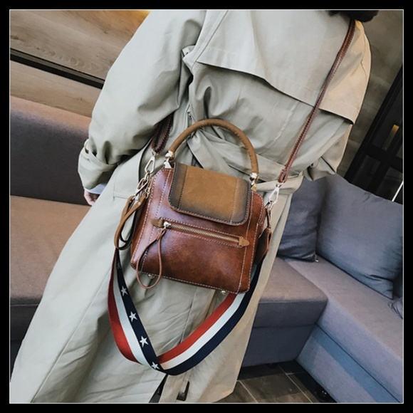 NEW KATE Tote Crossbody - Picture 2 of 7